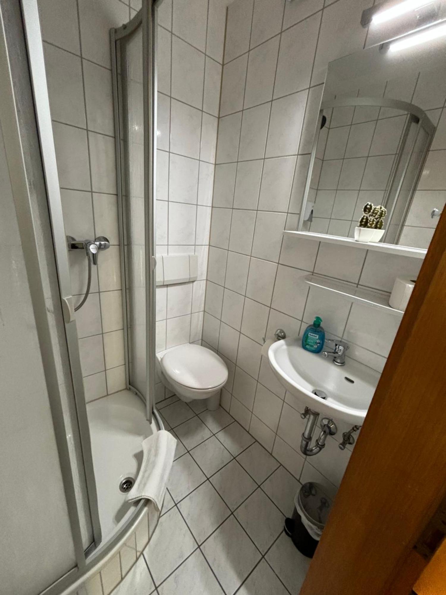 Hotel Bff Airport Messe Schlaf - Duesseldorf Экстерьер фото