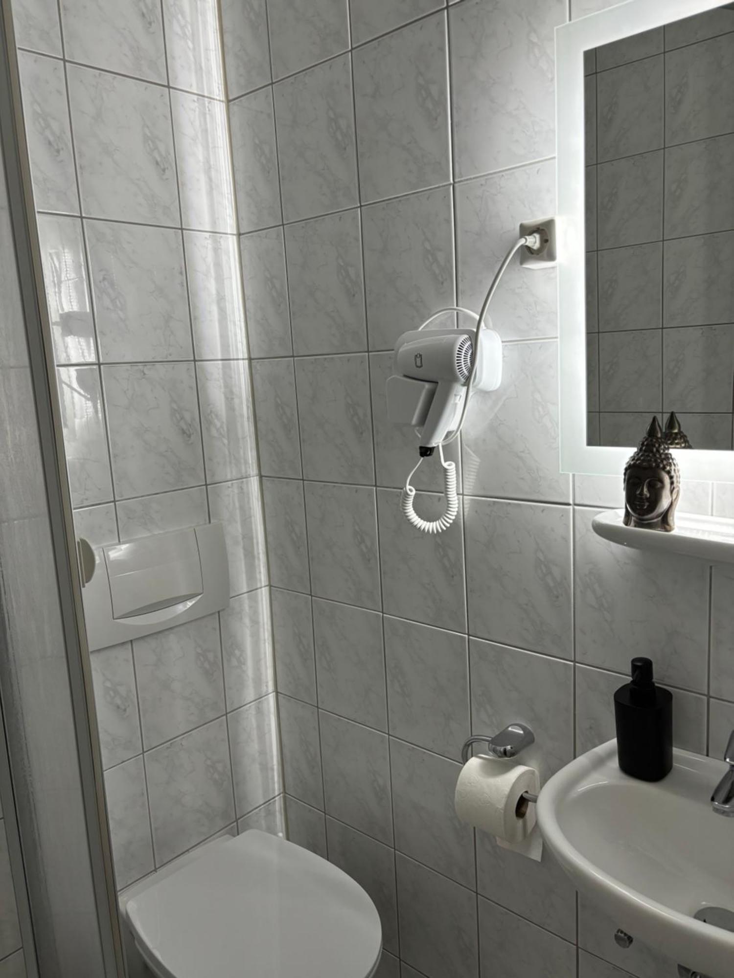Hotel Bff Airport Messe Schlaf - Duesseldorf Экстерьер фото