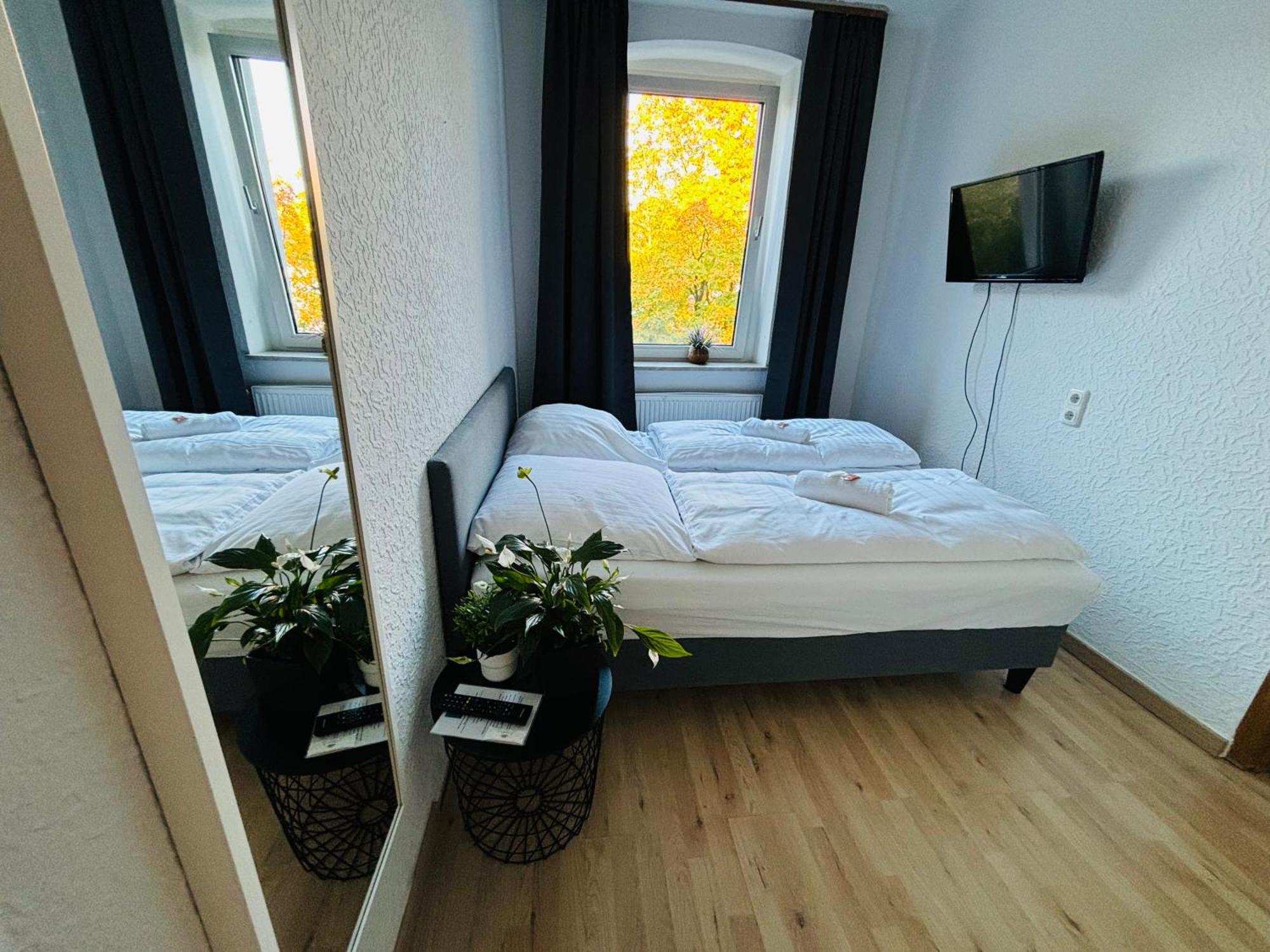 Hotel Bff Airport Messe Schlaf - Duesseldorf Экстерьер фото